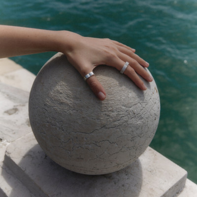 Кольцо Ducale, белое золото 18 карат с бриллиантами, 6 мм