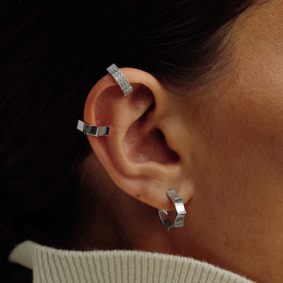 Серьги Parthenon, белое золото 18 карат, 4 мм, размер Small